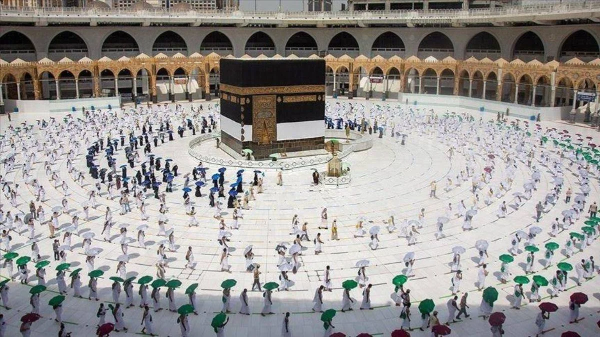 Suudi Arabistan'dan sadece 2 doz aşı olanlara izin