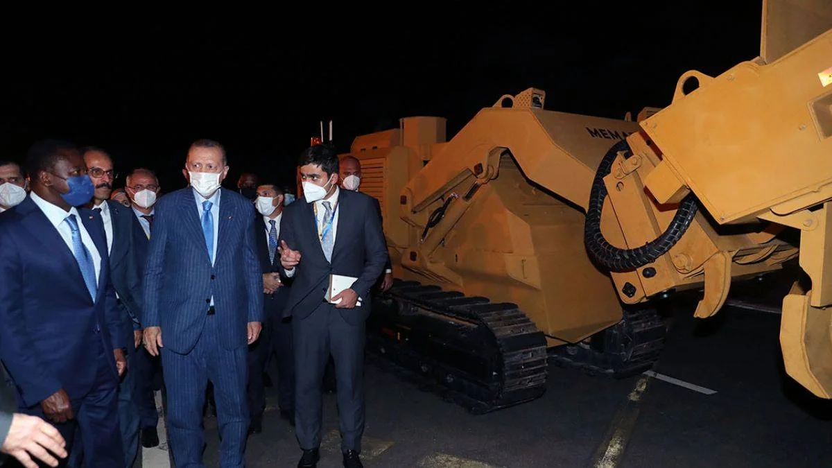 Türkiye'den Togo'ya 2 Mekanik Mayın Temizleme Aracı teslim edildi