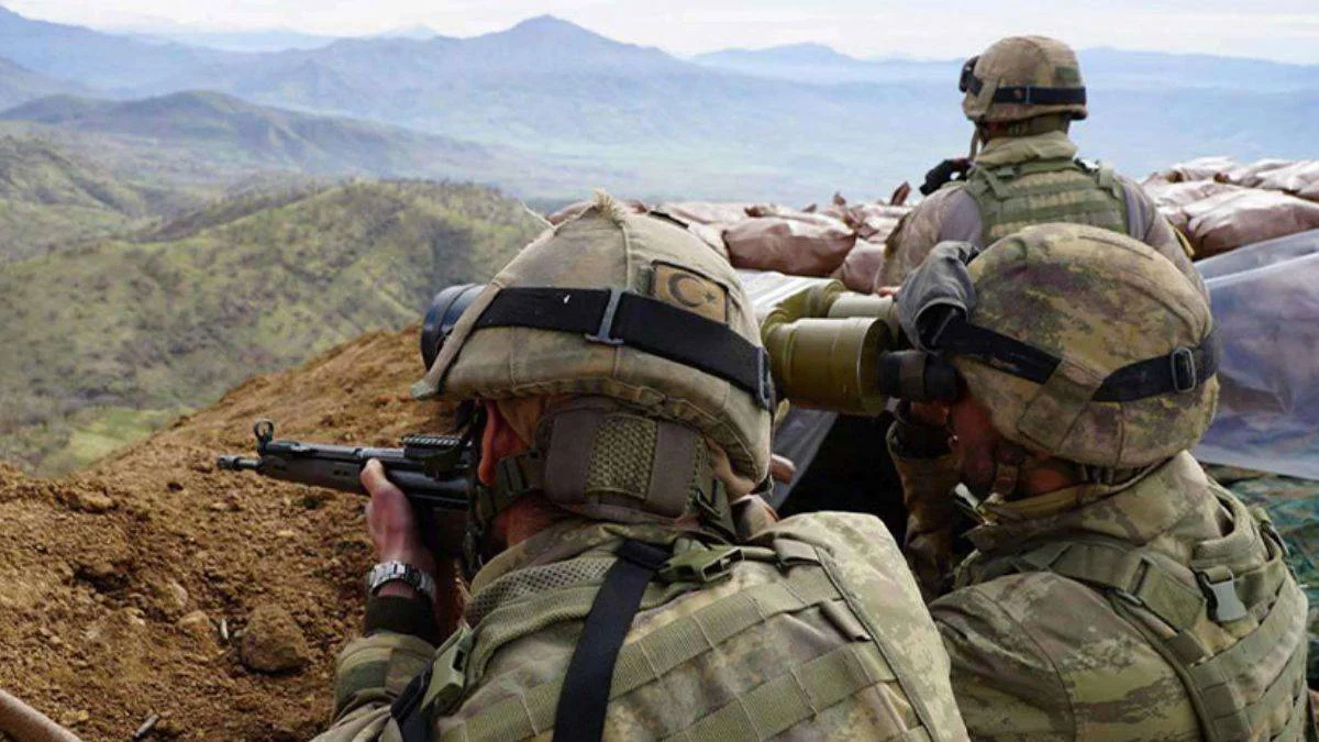 9 PKK/YPG'li etkisiz hale getirildi