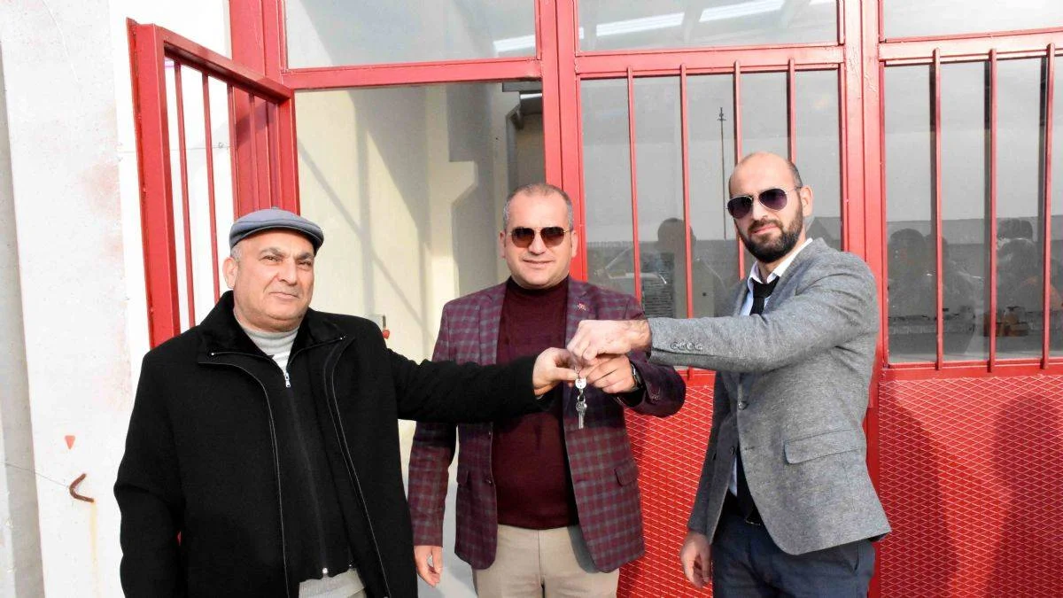 Aksaray'da yapımı tamamlanan 1620 dükkan hak sahiplerine teslim ediliyor