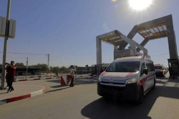Ambulanslar Gazze'ye ulaştı