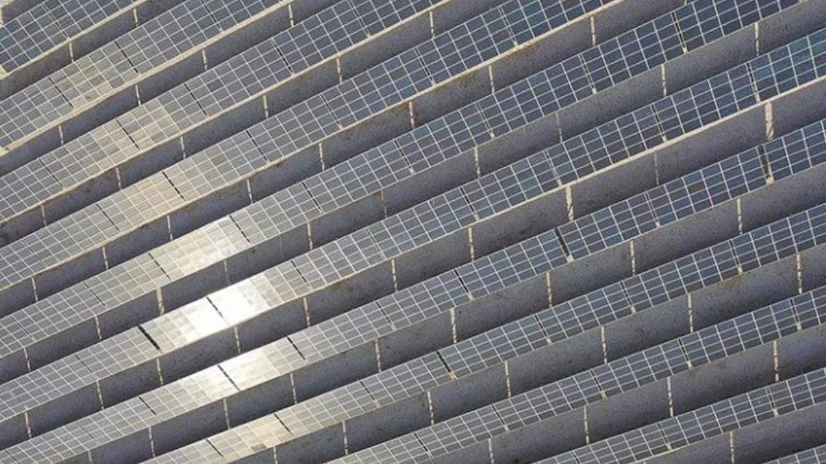 BAE'li şirketler, Esed rejimiyle Şam'da güneş enerjisi santrali kurmak için anlaştı