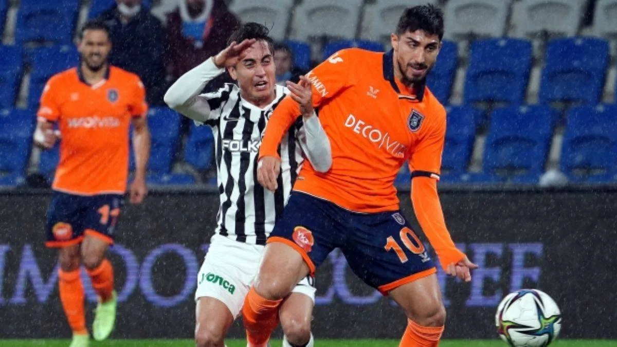 Belözoğlu yönetimindeki Başakşehir ilk kez 3 puanı kaçırdı