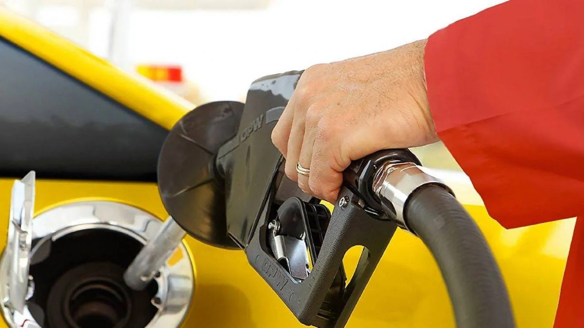 Benzine zam mı geldi? Benzine ne kadar zam gelecek? Benzin ne kadar oldu?