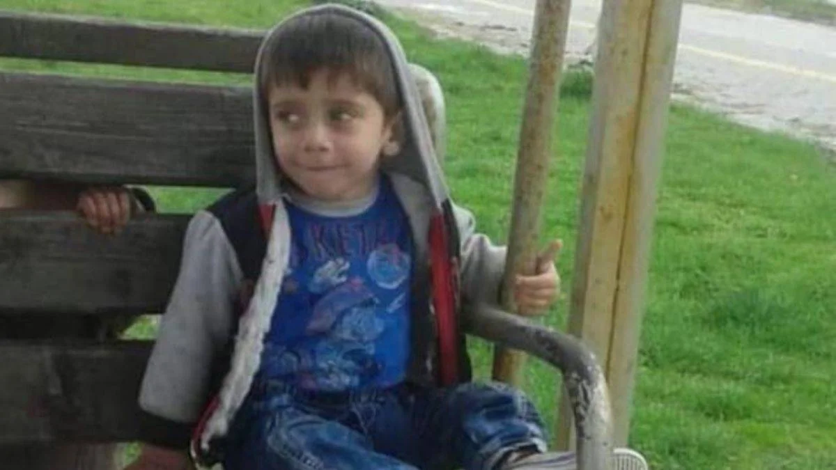 Çamaşır makinesinde can veren Mert, toprağa verildi