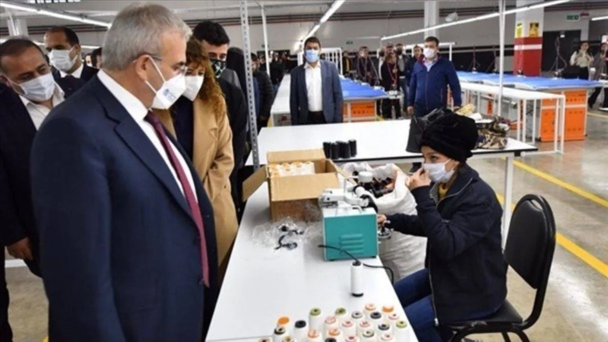 Diyarbakır'da 600 kişinin istihdam edileceği fabrikanın açılışı yapıldı