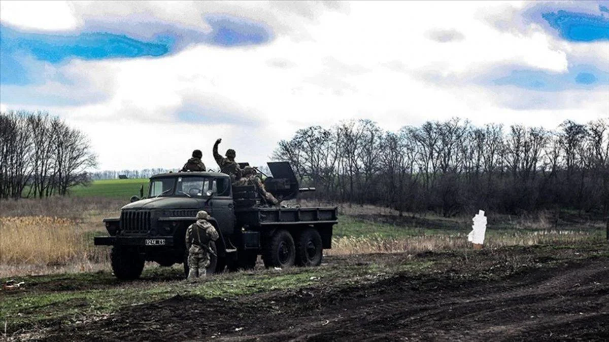 Donbas'ta patlama: 2 Ukrayna askeri öldü