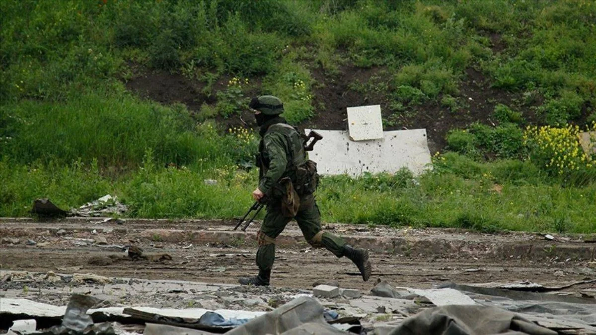 Donbas'ta Rus yanlısı saldırı: 1 Ukrayna askeri hayatını kaybetti