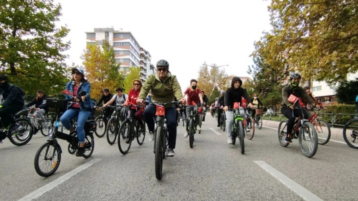 Eskişehir OSB 'Cumhuriyet Bayramı' için pedalladı
