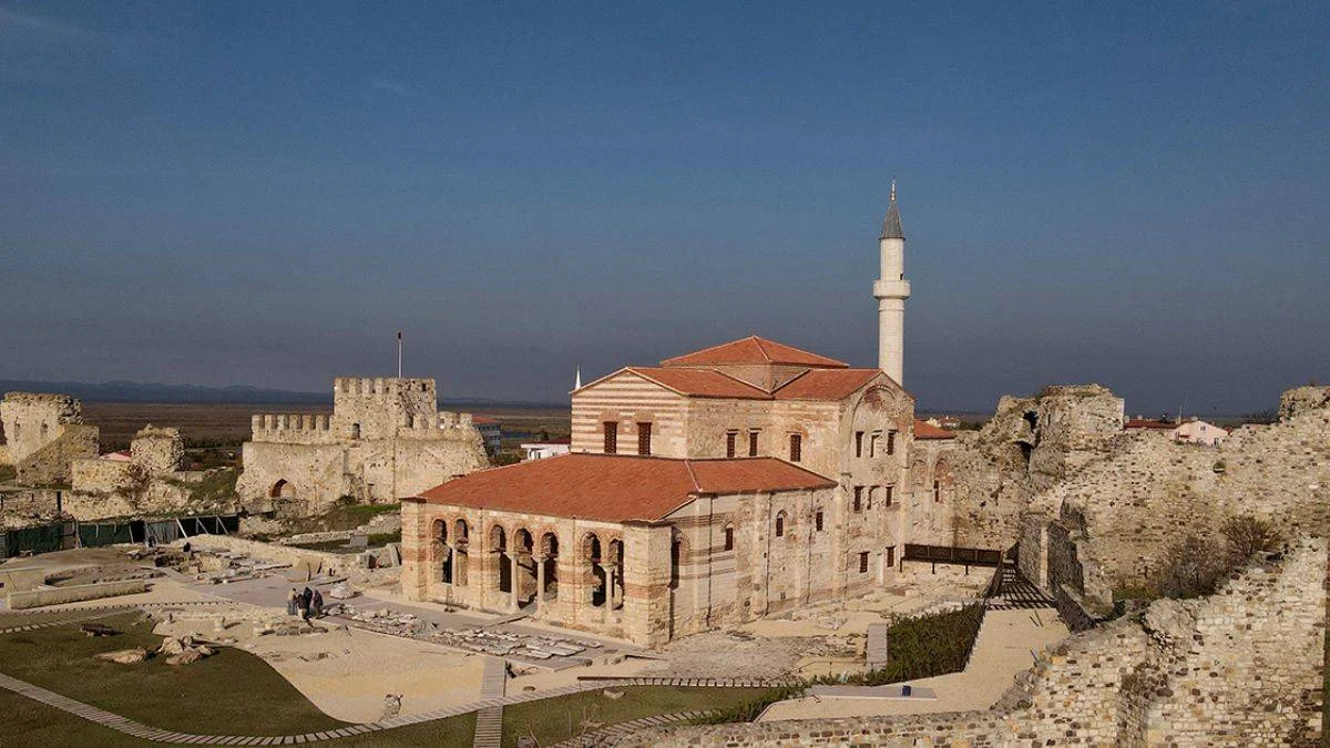 Fatih'in yadigarı 56 yıl sonra cemaatine kavuşacak