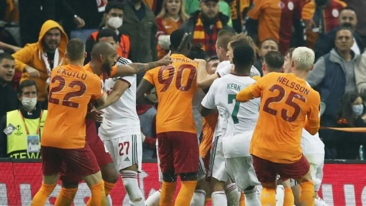 Galatasaray-Lokomotiv Moskova maçı tekrar mı edilecek? Galatasaray Galatasaray-Lokomotiv Moskova maçı tekrar mı edilecek?
