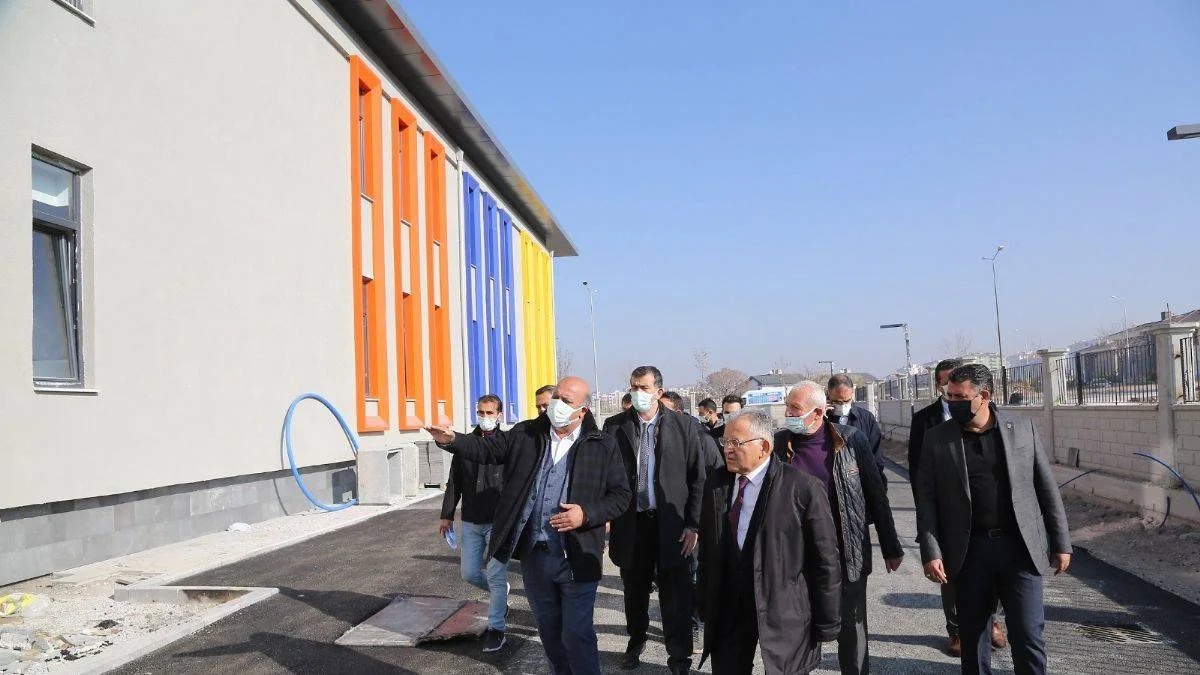 Hayırsever Büyükkılıç ailesinin okulunda sona doğru