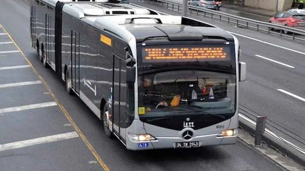İBB'den ücretsiz ulaşım hediye: 50 bin adım atana ödül