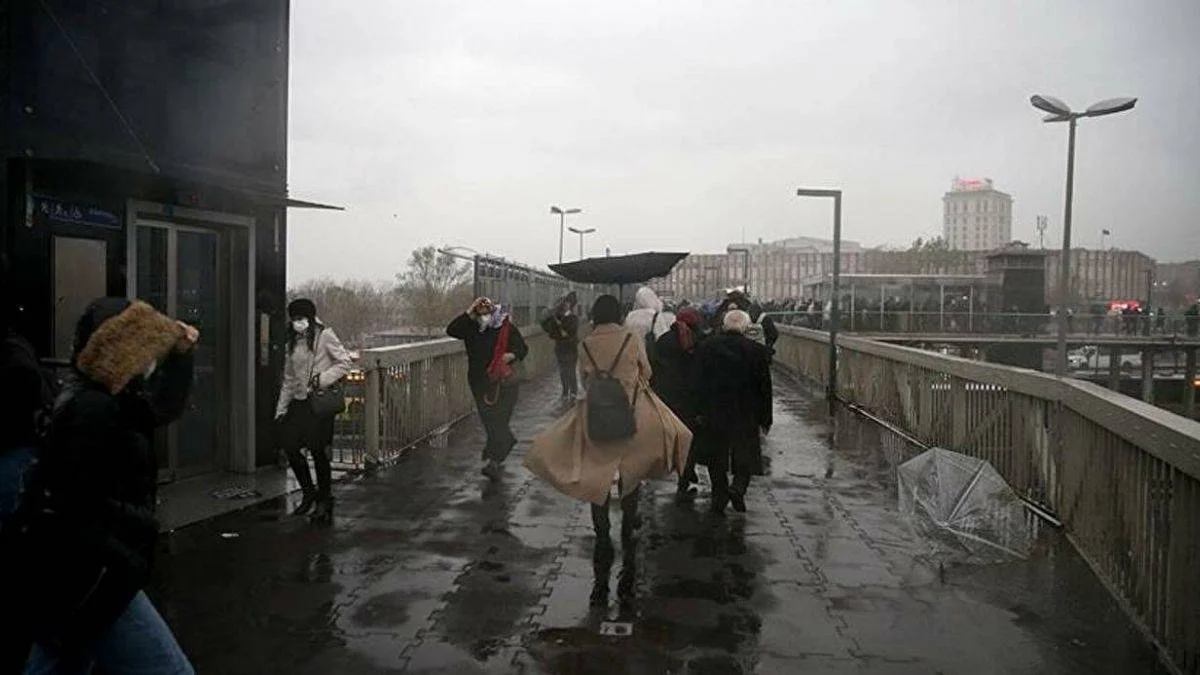 İstanbul'da yarın fırtına olacak mı? 1 Aralık Çarşamba İstanbul'da fırtına var mı? İstanbul'da hava nasıl olacak?