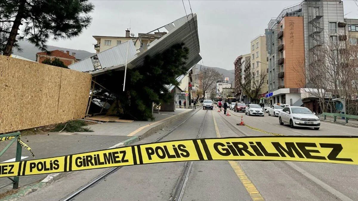 İstanbul ve 8 ilde okullar 1 gün tatil!