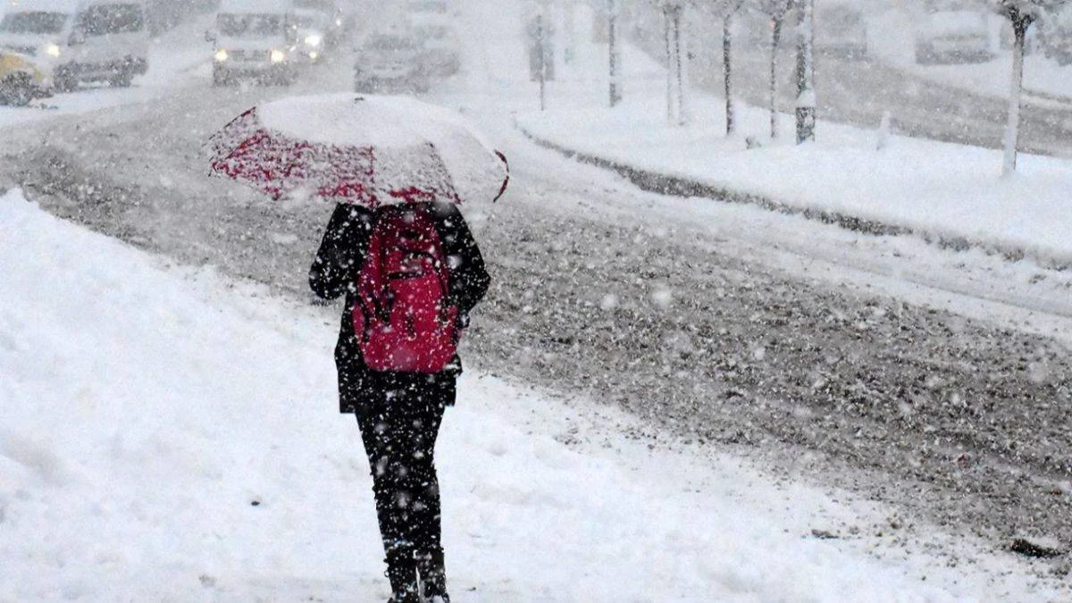 Kar İstanbul sınırında! İşte 5 günlük hava durumu tahmini! Hafta sonu hava durumu, Hangi illere kar yağacak?