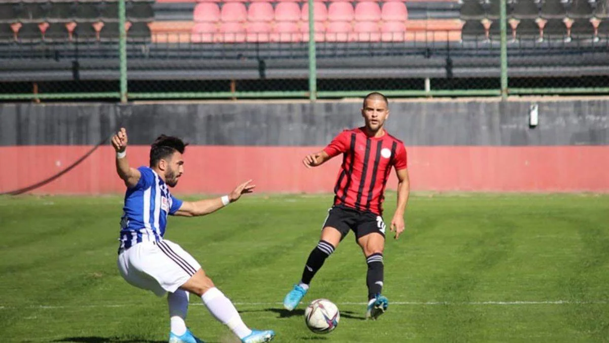 Karaköprü Belediyespor, lideri devirdi