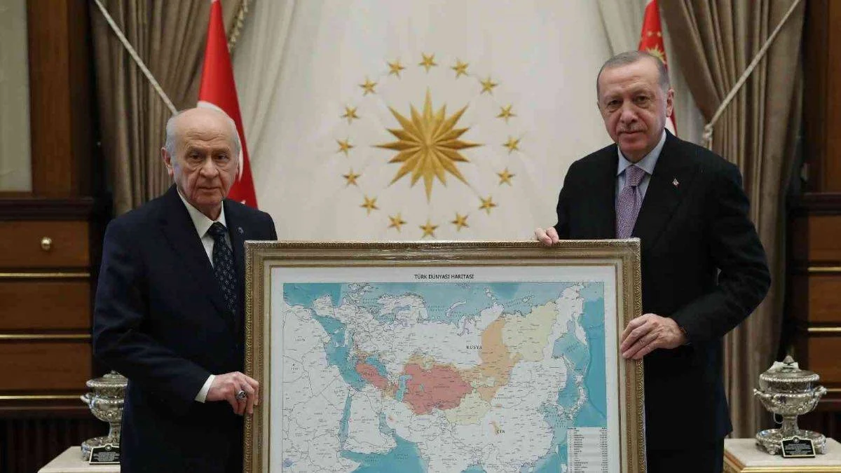Kremlin'den 'Türk dünyası haritası' açıklaması: Merkezi Altay bölgesi olmalıydı