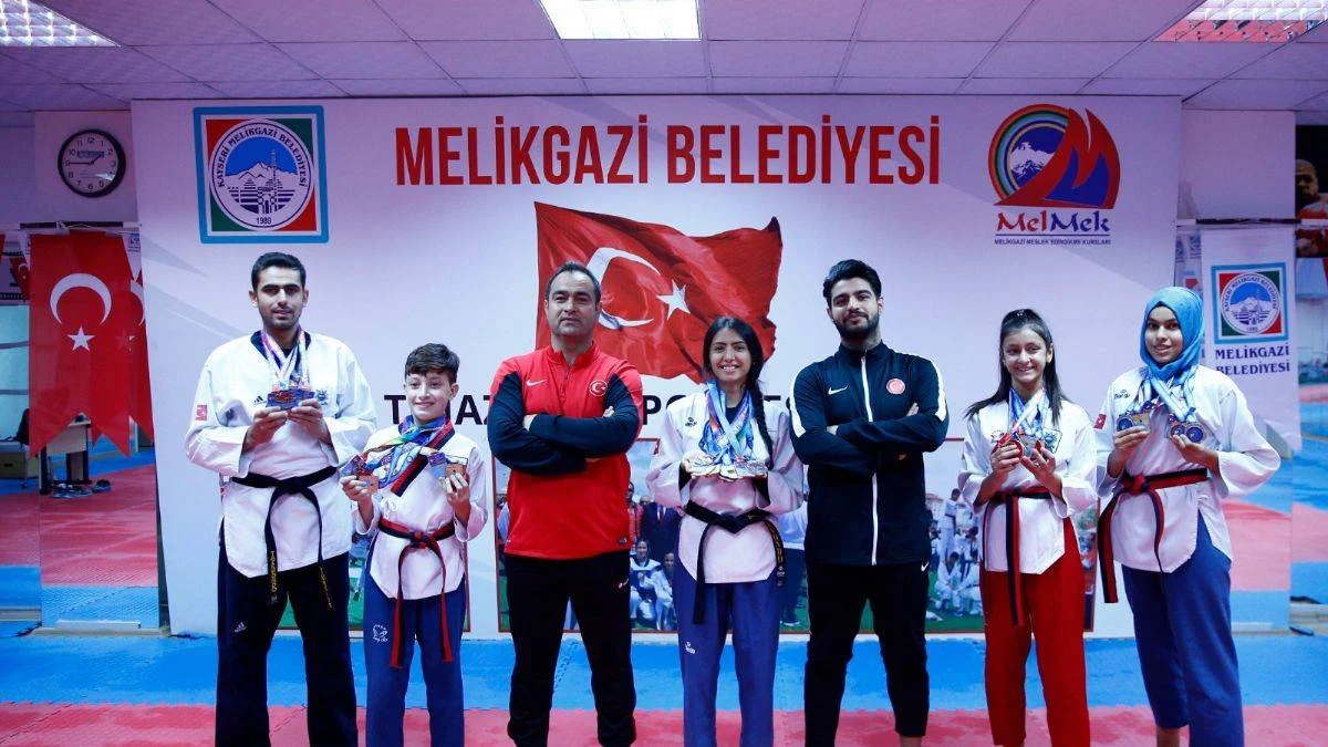 Melikgazi sporcuları dünya şampiyonası yolunda
