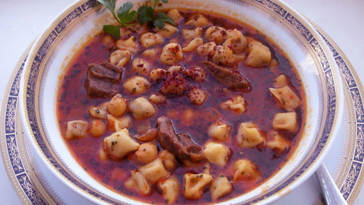 Mersin Usulü Yüksük Çorbası Nasıl Yapılır? MasterChef'te yapılan Yüksük Çorbasının Tarifi