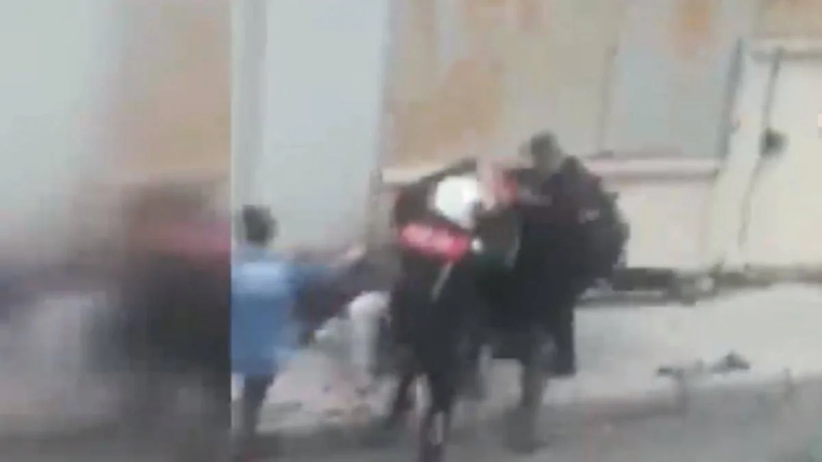 O polis görevden uzaklaştırıldı; İzmir Valiliği'nden açıklama