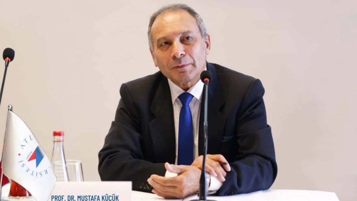 Prof. Dr. Mustafa Küçük kimdir? Prof. Dr. Mustafa Küçük hayatı ve özgeçmişi...