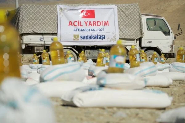 Sadakataşı'ndan Afganistan'a acil yardım
