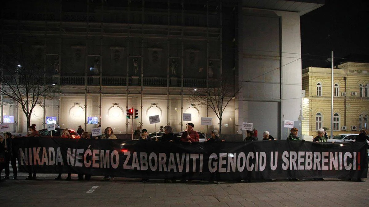 Sırbistan'da 'Bosna Kasabı' Mladic protestosu