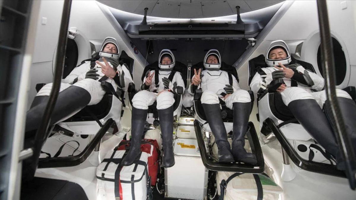 SpaceX, uzaya 4 astronot gönderecek