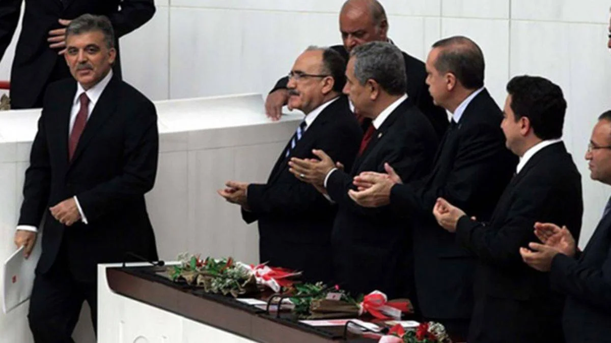Yıllar sonra gelen Abdullah Gül itirafı! 'Merve Kavakçı'yı Meclis'e erken getirerek kriz çıkarttı...'