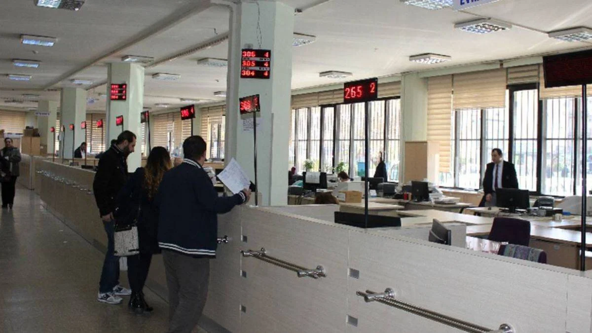 1 Kasım vergi daireleri bugün kaça kadar açık? Vergi dairesi saat kaça kadar çalışacak?