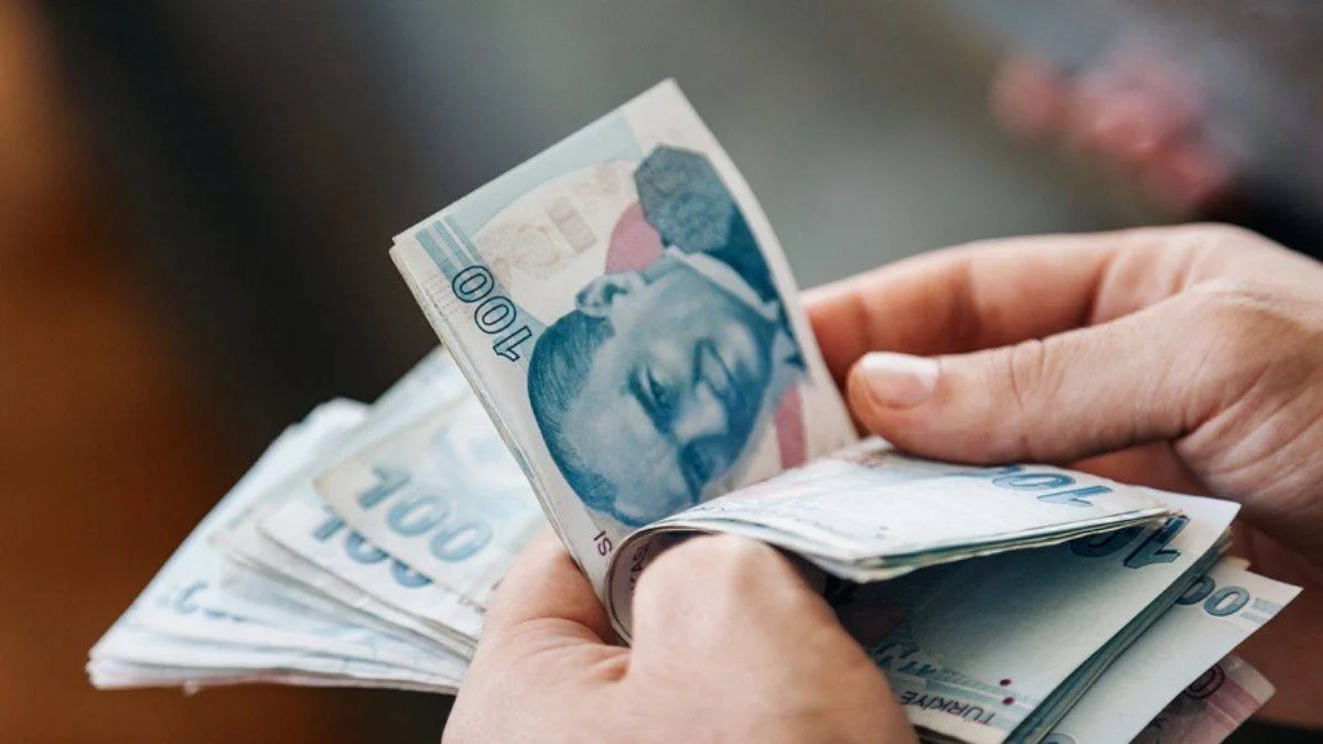 2022 emekli maaşı ne kadar oldu? SSk, Bağkur ve memur emeklisi emekli maaşı belli oldu mu?