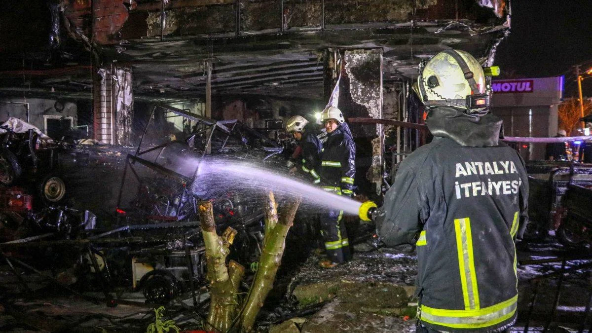 250 motosiklet kül oldu