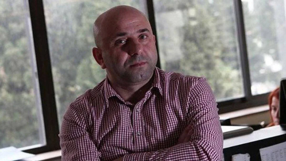 Aykut Küçükkaya kimdir kimdir? Aykut Küçükkaya Cumhuriyet'ten neden istifa etti?