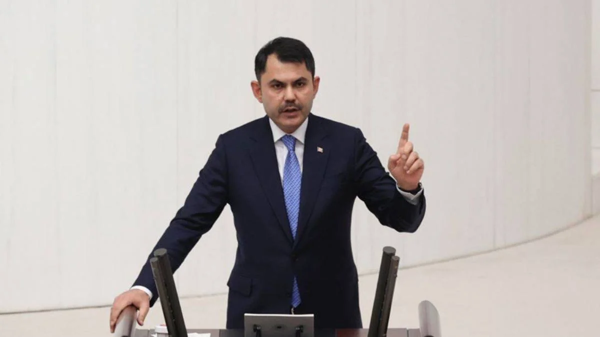 Bakan Kurum'dan HDP'li vekile tepki: Siz yakıp yıkarsınız, biz yaparız