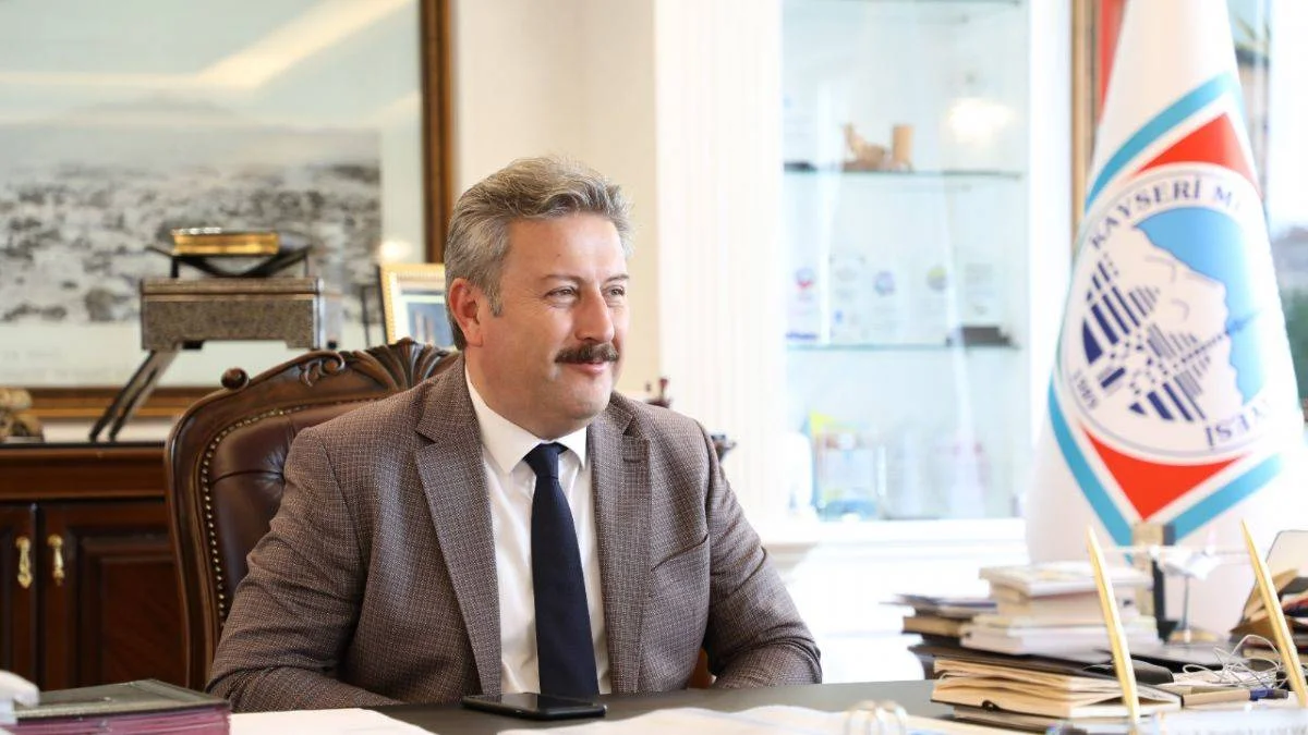 Başkan Palancıoğlu, Prof. Dr. Mustafa Soylak'ı tebrik etti