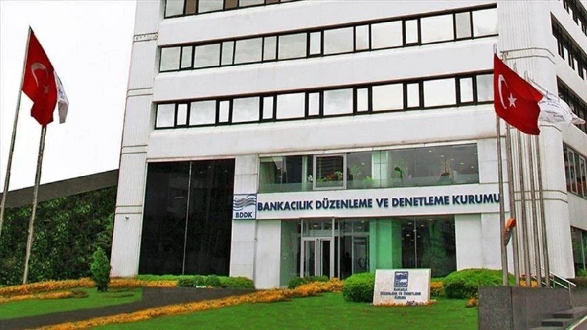 BDDK'dan 13 bankaya ceza!