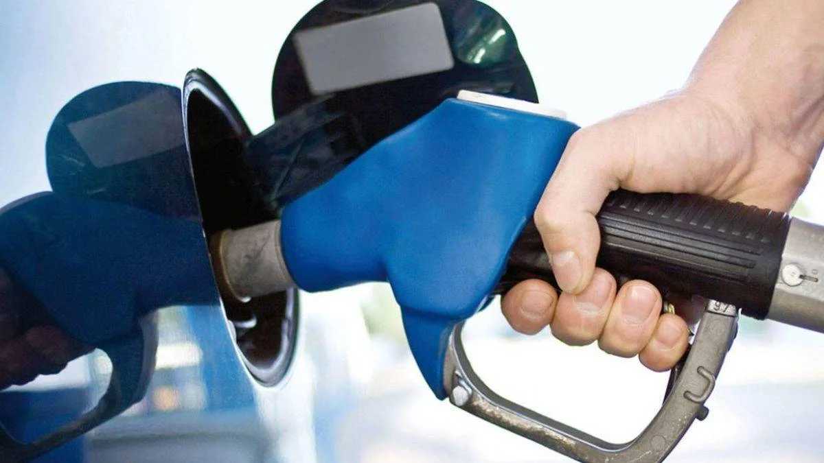 Benzin indirimi son dakika | Benzine indirim mi geldi? Benzin ne kadar oldu?