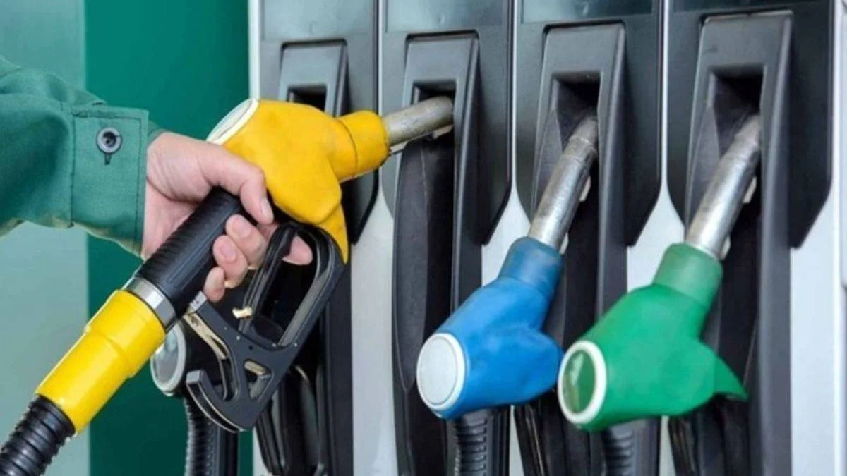 Benzin ve motorinin zammı nasıl belirleniyor? Zam ve indirim nasıl yansıyor?