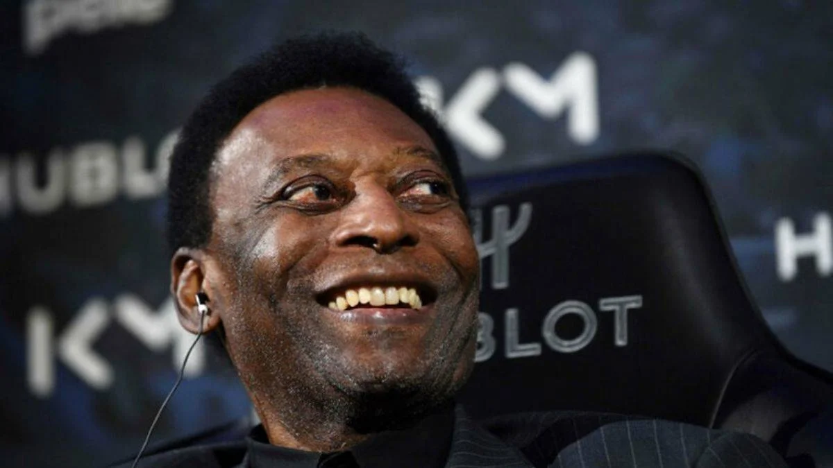 Brezilyalı Pele tekrar hastanede. Pele'nin hastalığı ne? Pele kanser mi?