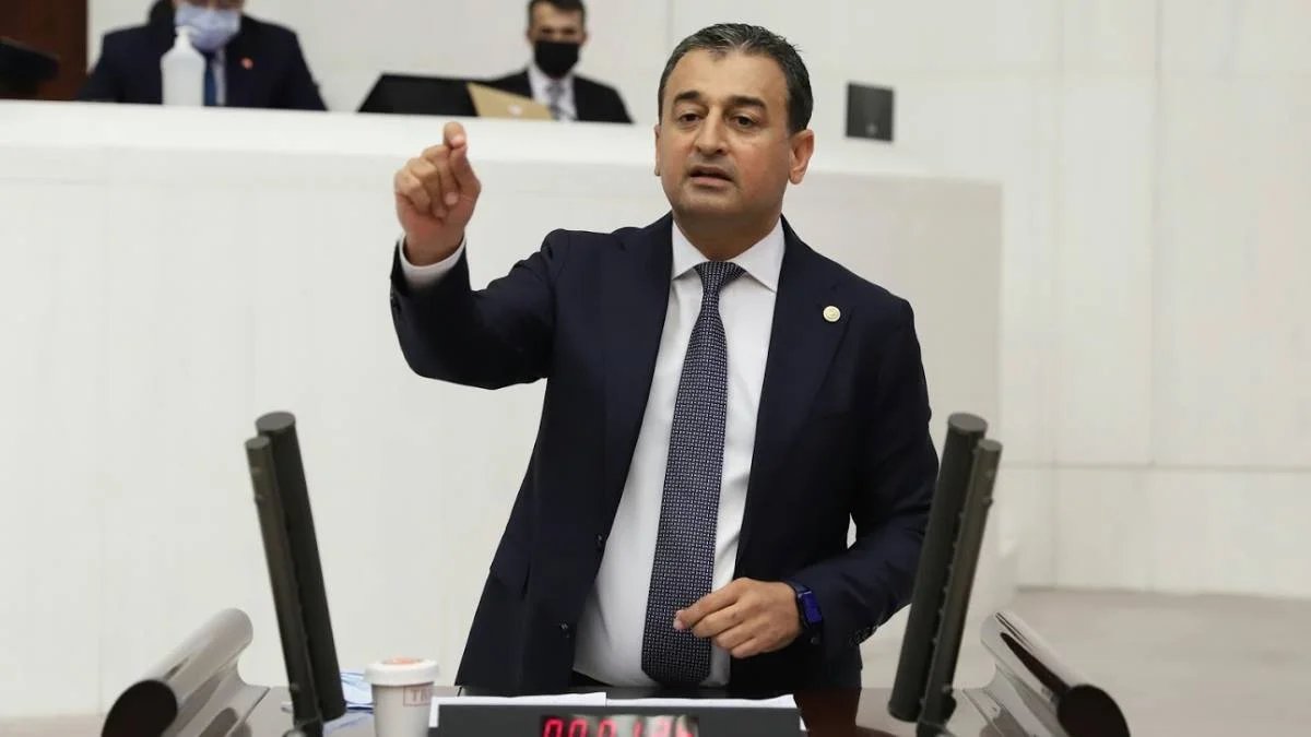 Burhanettin Bulut kimdir? Burhanettin Bulut nereli kaç yaşında?