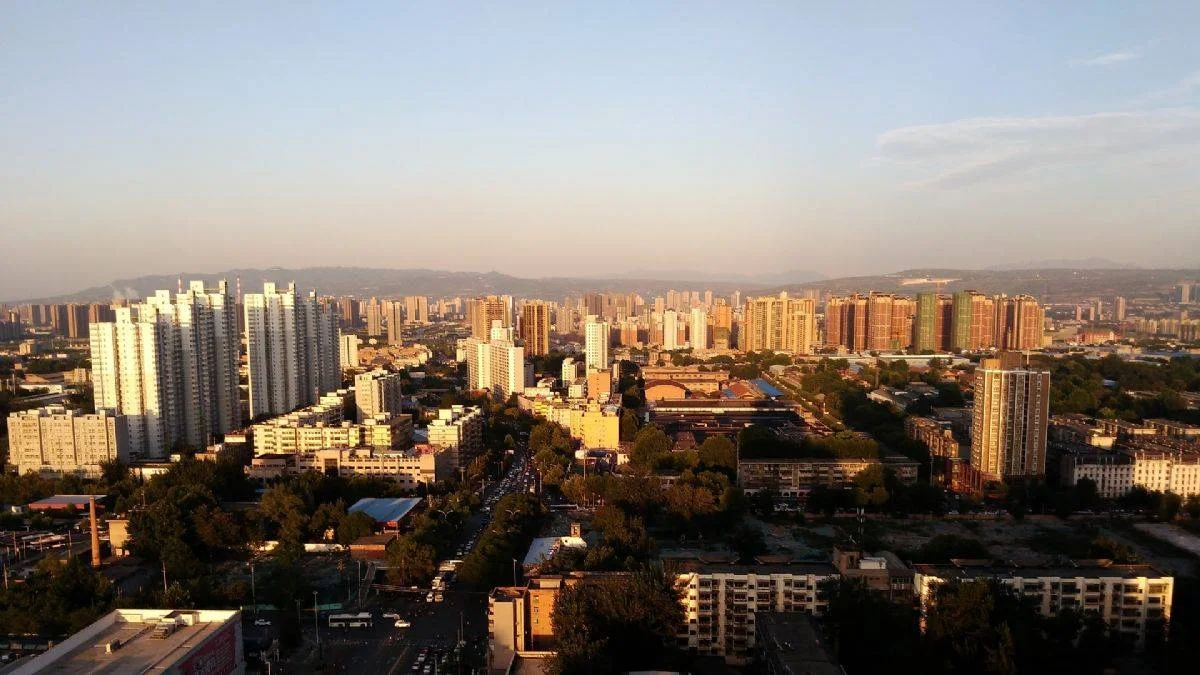Çin, 13 milyonluk Xi'an şehrini karantinaya aldı