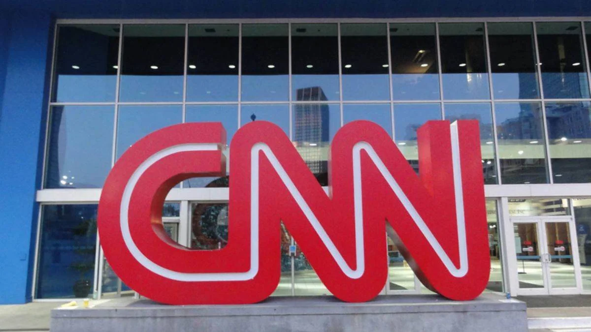 CNN'den koronavirüs salgını nedeniyle ofislerini kapatma kararı