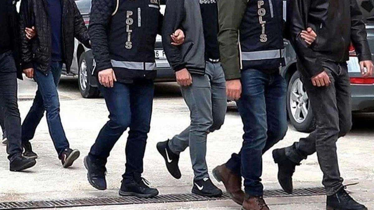 FETÖ'nün finans yapılanmasına operasyon: 11 gözaltı kararı