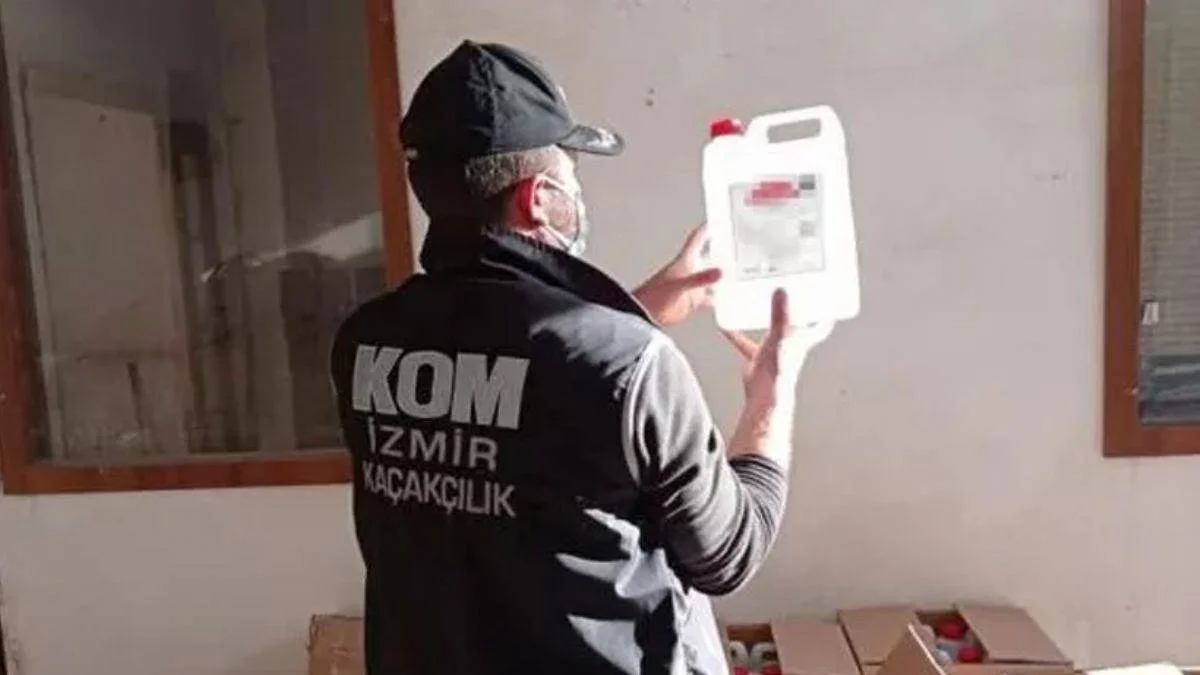 İzmir'de 2 ton sahte etil alkol ele geçirildi