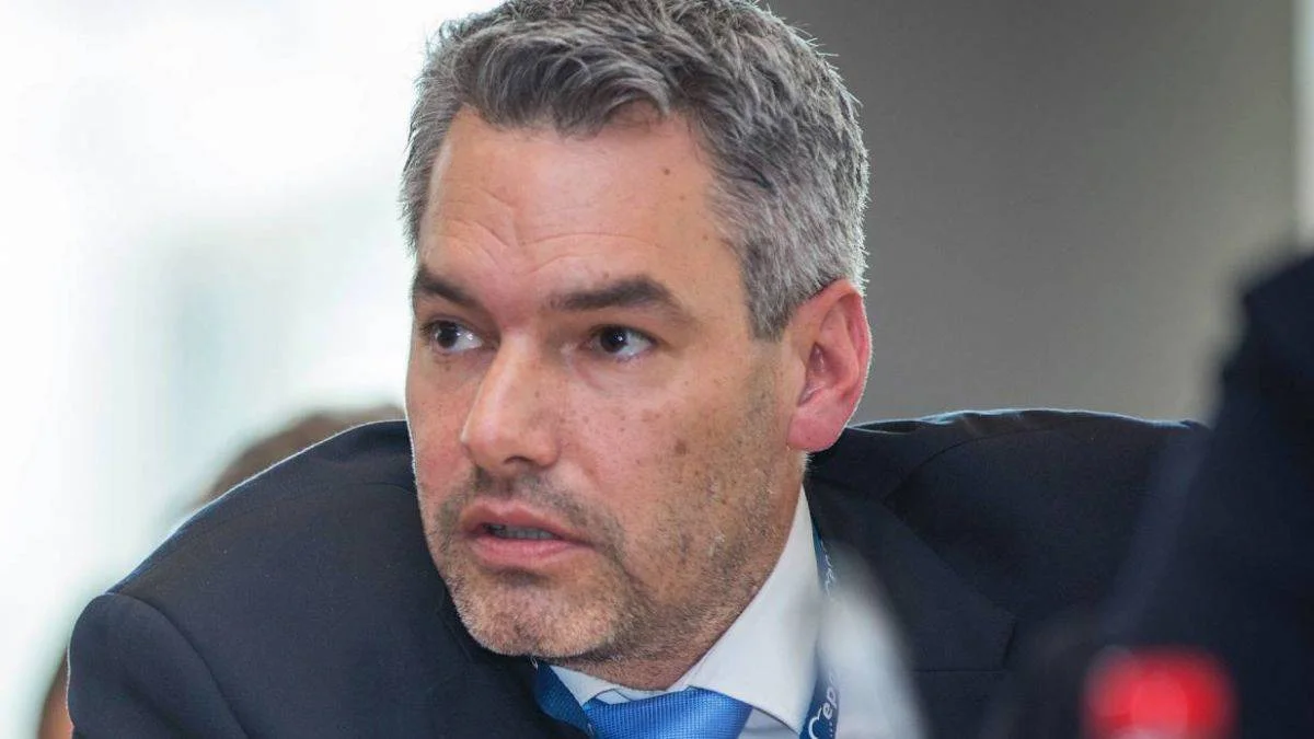 Karl Nehammer kimdir? Avusturya Başbakanı Karl Nehammer Türk düşmanı mı?