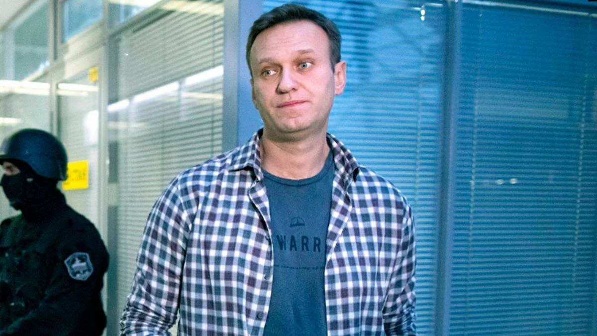 Navalny hapishanede terzi oldu