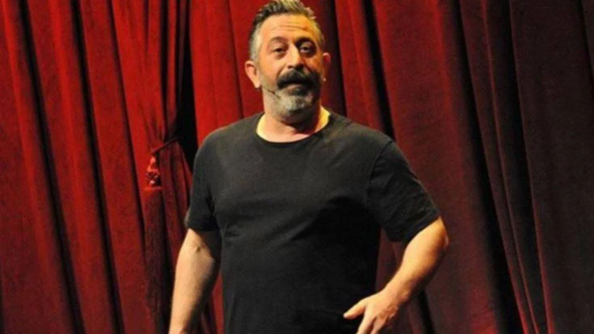 Netflix, Cem Yılmaz'ın yeni gösterisi 'Diamond Elite Platinum Plus'ı yayınlayacak