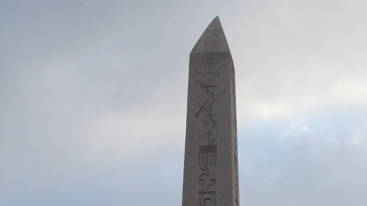 O taşın üzerinde İstanbul'un kaderi yazılıymış!