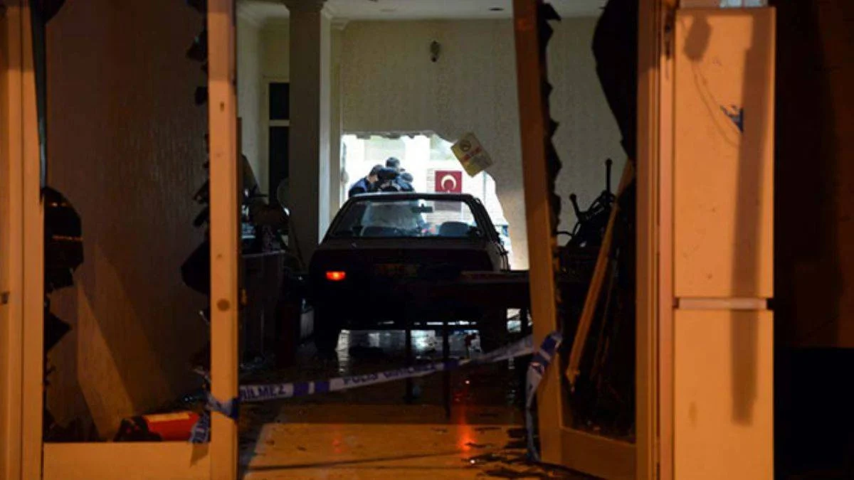 Otomobille dükkanına girdiği ortağı tarafından öldürüldü